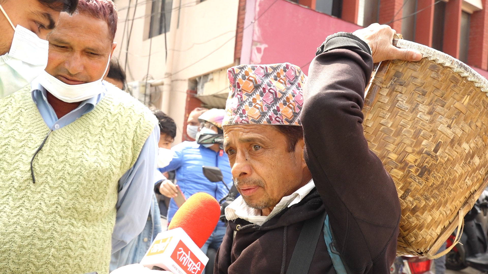 एमसीसी विरोधी प्रदर्शन दैनिकजसो झेल्दै आएका बानेश्वरका व्यवसायी के भन्छन् ? (भिडियो)