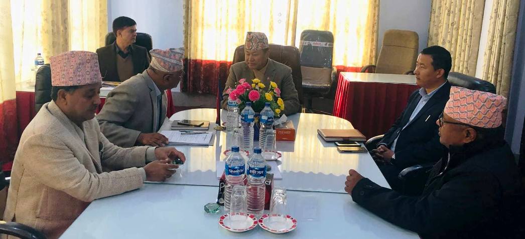 प्रेस रिभ्यू : ऋणमा चुर्लुम्म डुबेका प्रदेश १ का मन्त्री, सैनिकको अपराधमाथि प्रहरीको अनुसन्धान