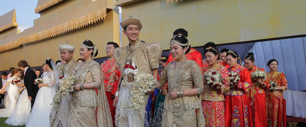 50 Chinese couples marry in Sri Lanka in mass ceremony