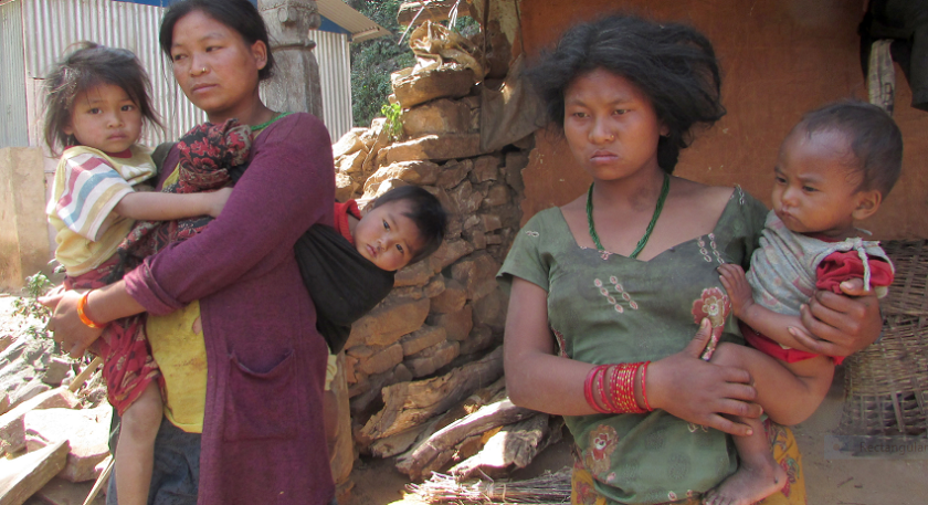 चेपाङ गाउँमा सकियो खानेकुराः माग्न बाध्य