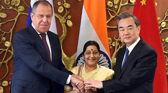 चीन,भारत र रुसी विदेशमन्त्रीको बैठकः बन्यो यस्तो रणनीति