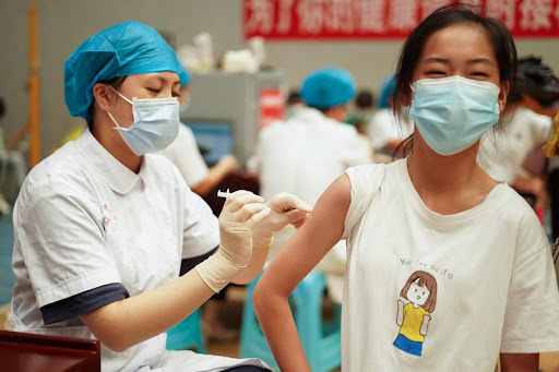 Over 777 mln people in China complete COVID-19 vaccination