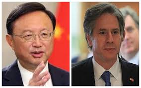 Senior Chinese diplomat holds phone conversation with U.S. secretary of state