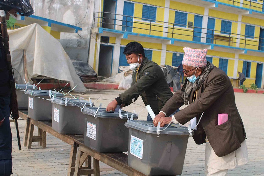 काँग्रेस खोटाङको नेतृत्व चयनका लागि मतदान