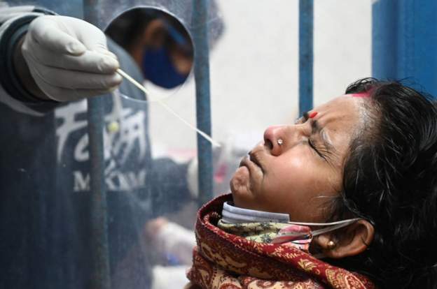 भारतमा २४ घण्टामा नयाँ संक्रमितमा १३ प्रतिशतको कमी, ६२४ को मृत्यु
