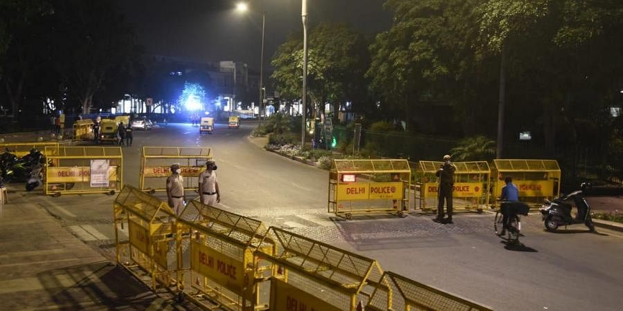 Curfew in New Delhi as India Covid cases surge