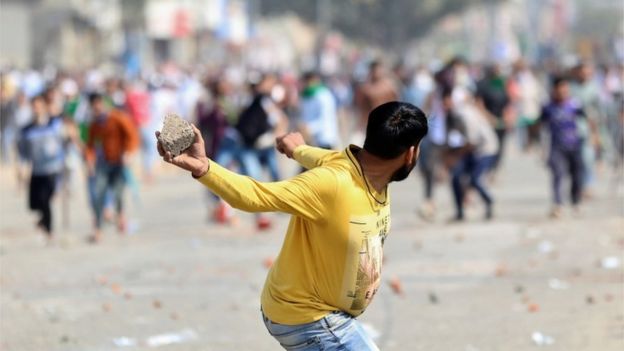 दिल्लीमा हिंसाः पुलिस अधिकारीसहित ५ को मृत्यु, २५ घाइते