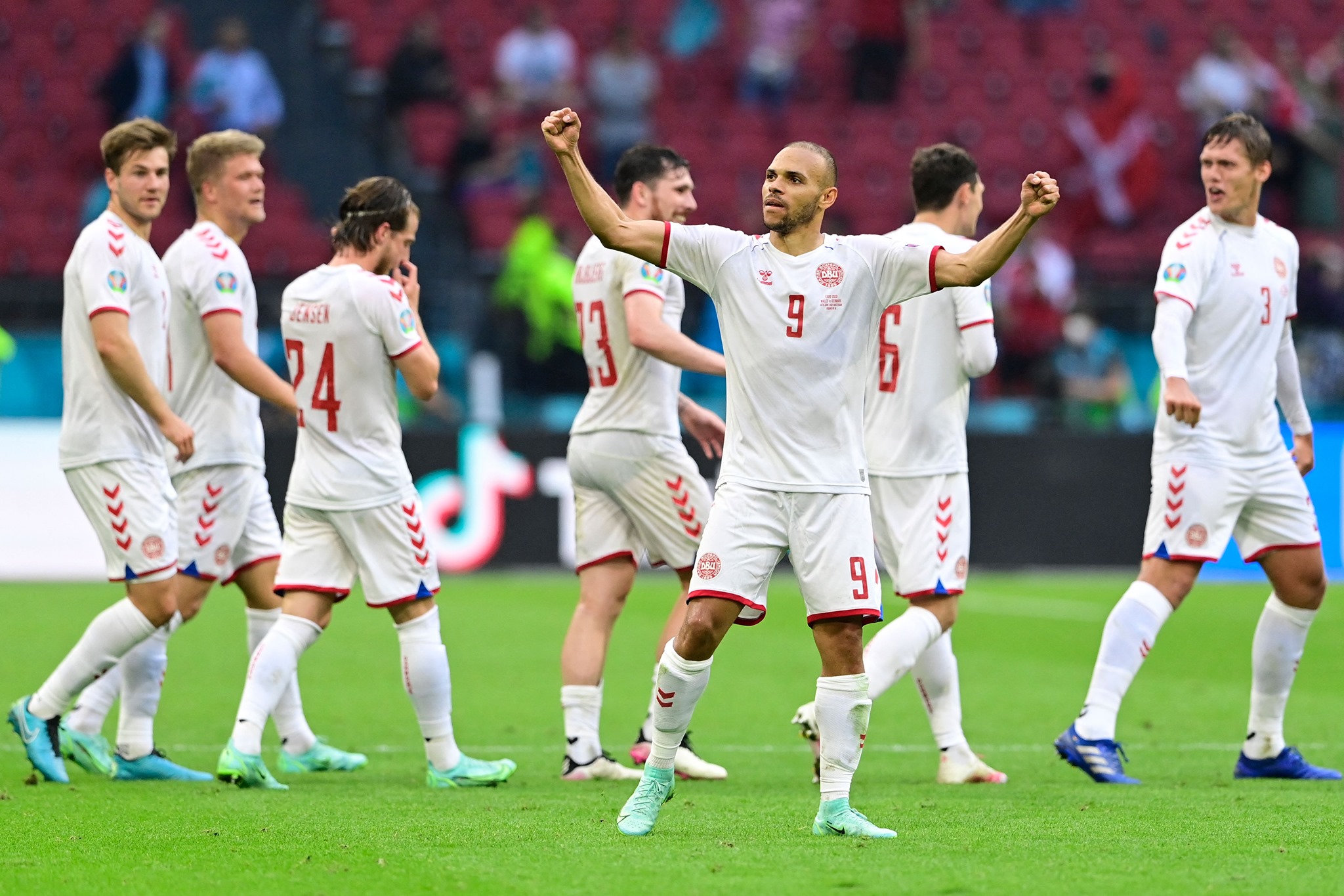 Denmark book quarterfinals with 4-0 victory over Wales in Euro 2020