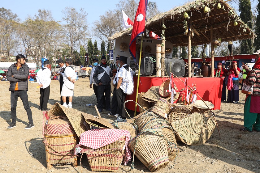 नेपाली मौलिकतालाई जोड दिँदै पोखरामा सडक महोत्सव