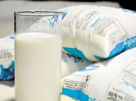 हामी कस्तो दुध खाँदैछौ ? ४२ ब्राण्डका दूध मध्ये ४० मा भेटियो सोडै सोडा !