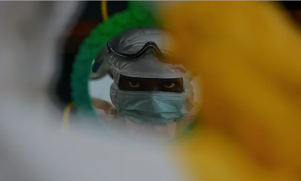 २०१६ पछि पहिलो पटक इबोलाका कारण मृत्यु, नर्सको अन्तिम संस्कारमा समावेश ४ को मृत्यु, ८ संक्रमित