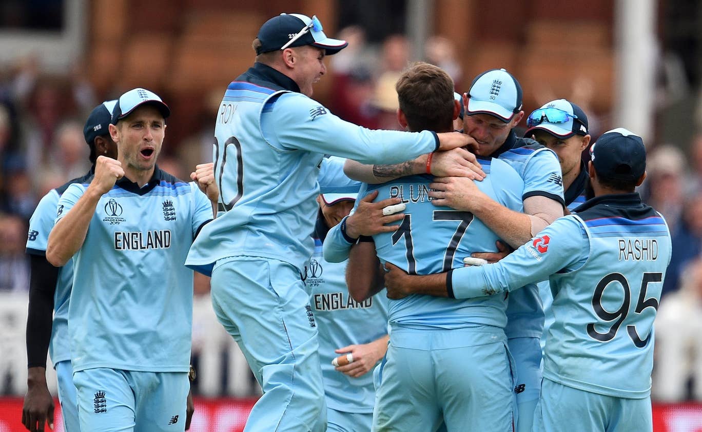 विश्वकप क्रिकेट फाइनल : न्यूजिल्यान्डलाई पराजित गर्दै इंग्ल्यान्ड बन्यो च्याम्पियन