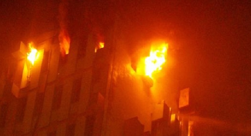 कोलकाताको एक भवनमा आगलागी हुँदा ७ जनाको मृत्यु