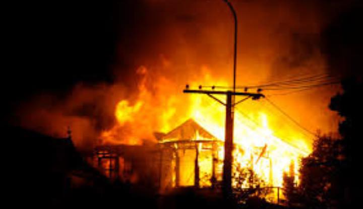 Fire engulfs sandal factory; one injured, property gutted