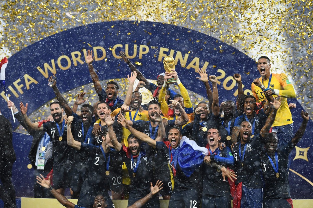 फ्रान्सले जित्यो विश्वकप ट्रफी, क्रोएशिया ४–२ ले पराजित