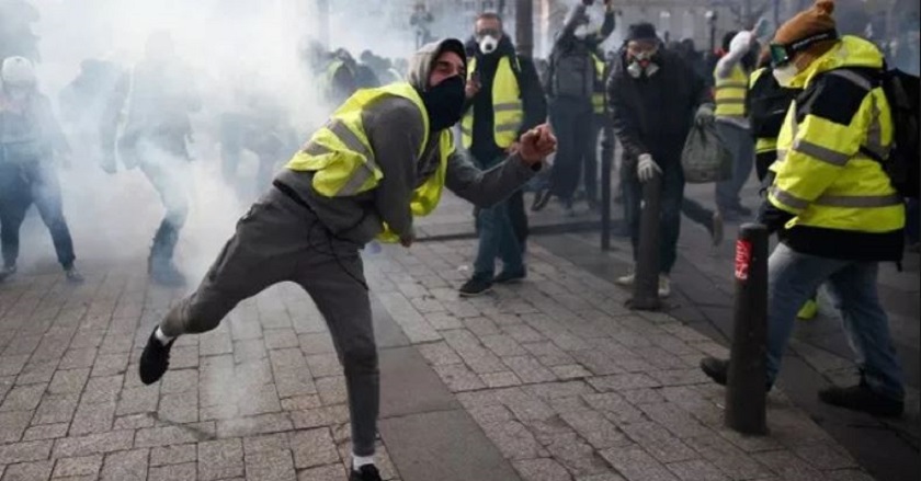 फ्रान्समा सरकारविरोधी प्रदर्शन हिंसात्मक हुँदै, १७ सय जना  पक्राउ