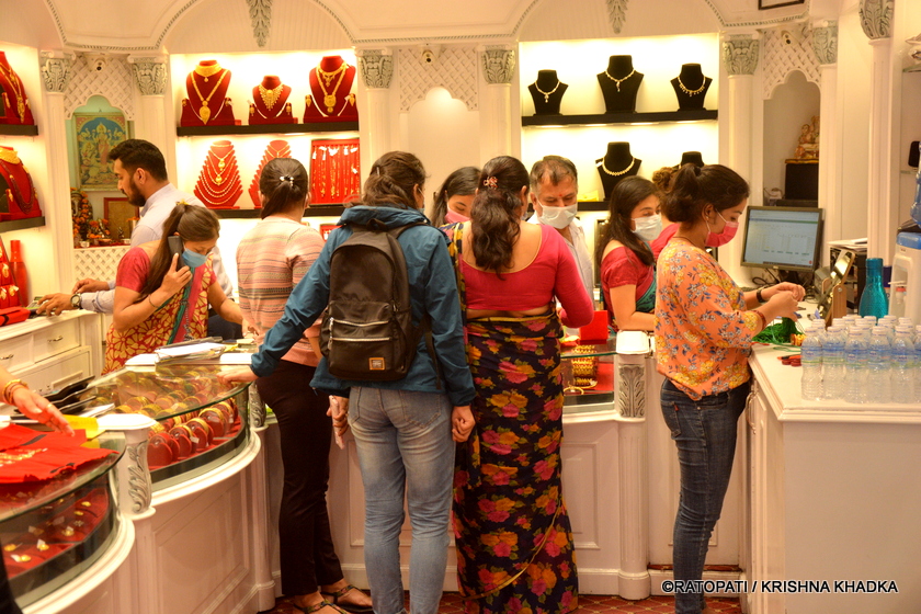 PHOTOS: Jewellery shops crowded as Dashain draws closer