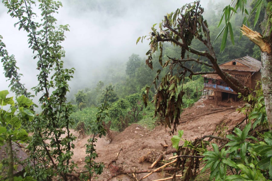 Landslide claims two lives in Gulmi