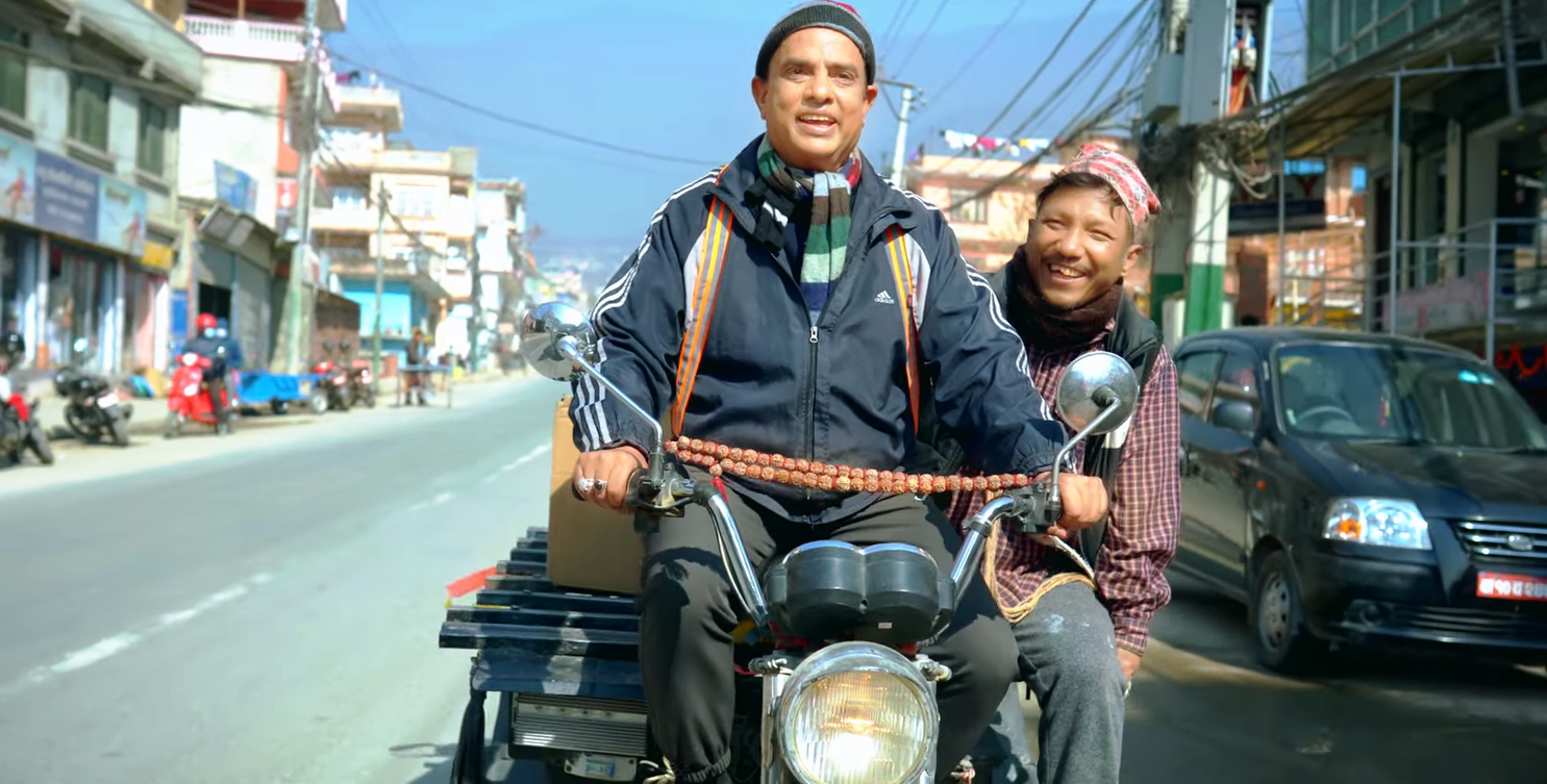रिक्सा चालक बने हरिवंश