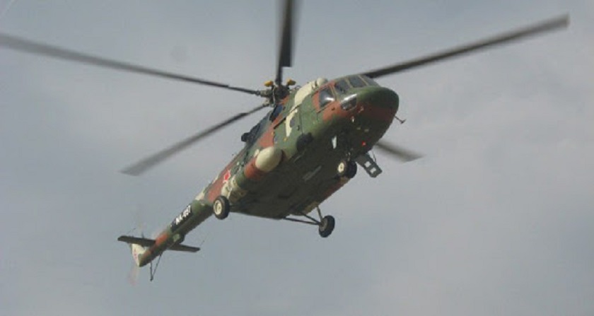 मनाङमा सेनाको हेलिकप्टरबाट इन्धन पठाइने