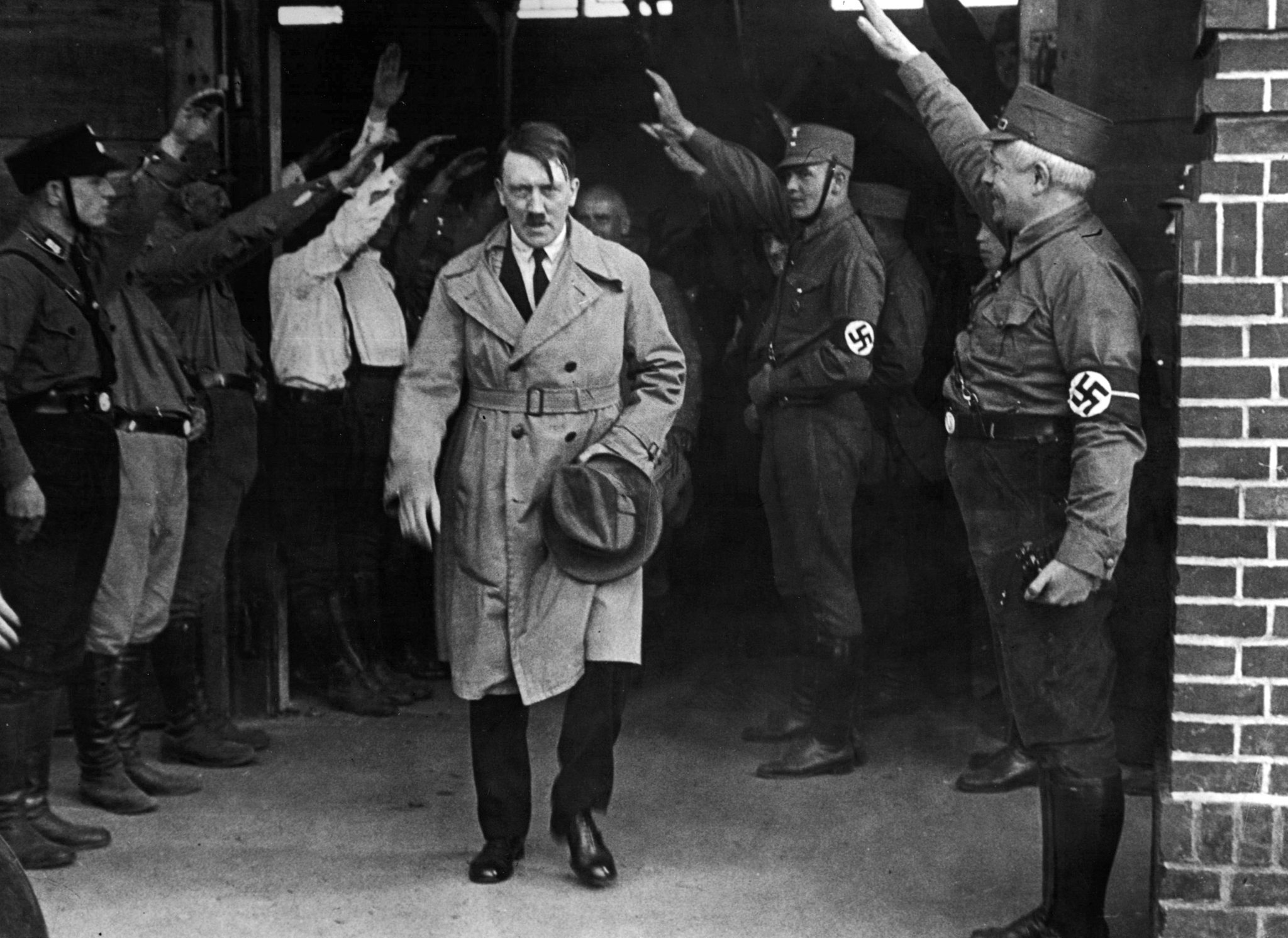 इतिहासमा आज : हिटलरले आत्महत्या गरेको दिन