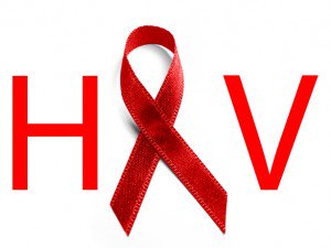 एड्स संक्रमित घट्दै