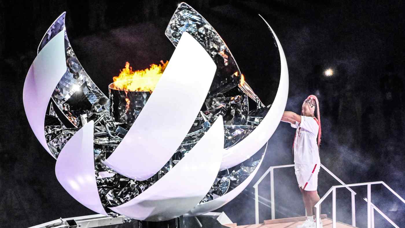 टोकियो ओलम्पिकको भव्य उद्घाटन, नाओमी ओशाकाले गरिन् दीप प्रज्वलन