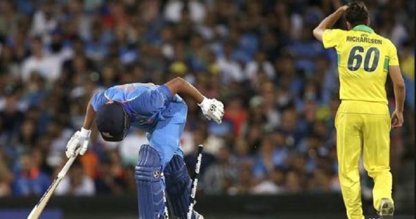 भारत–अस्ट्रेलिया क्रिकेटः अस्ट्रेलियाद्वारा भारतसमक्ष  २९० रनको चुनौती