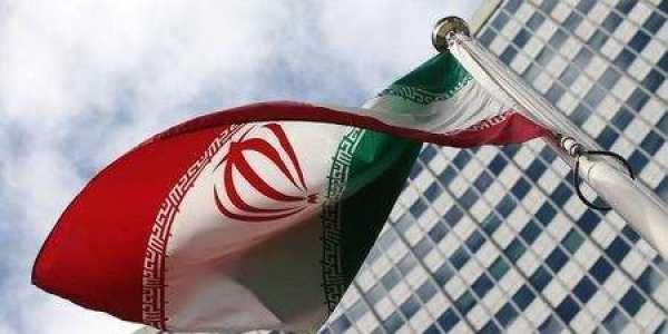 Iran conservatives attack government over nuclear deal