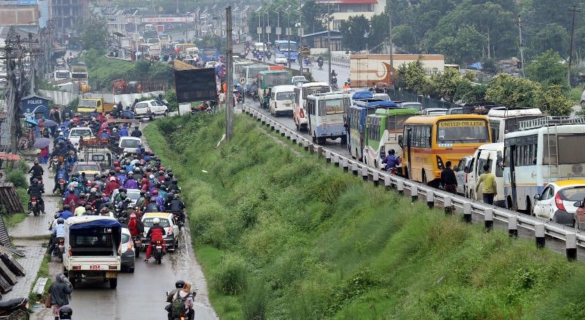 कोटेश्वरमा अत्यधिक जाम, उस्तै सास्ती