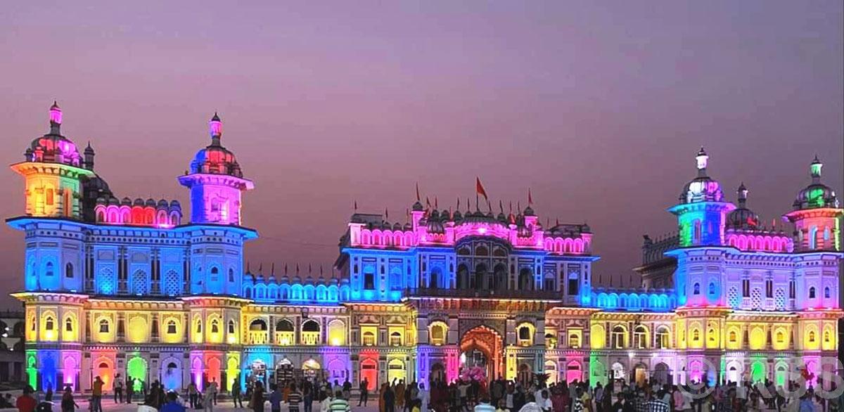   जानकी मन्दिरलाई विवाह मण्डप जस्तै सिङ्गारियो
