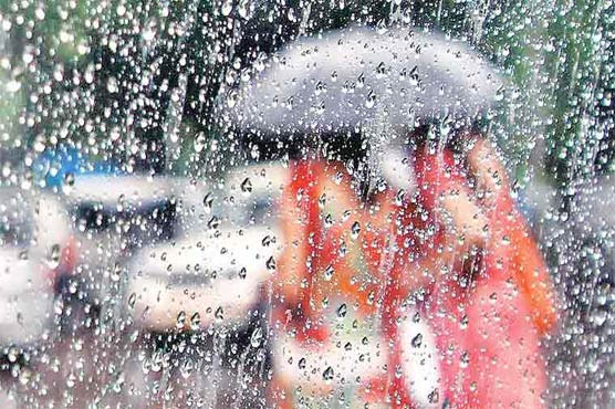 Westerly winds trigger light rain in many parts of country