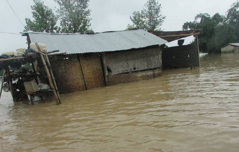 One dozen of houses inundated