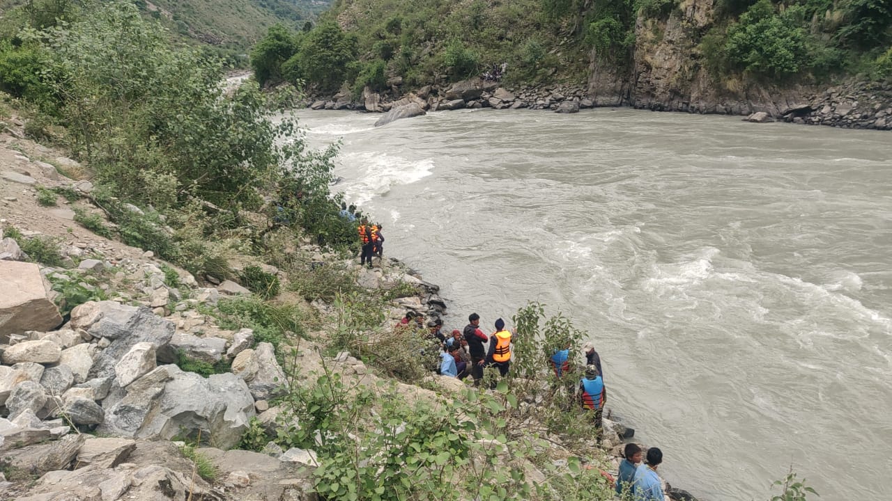 Karnali river surpasses danger level amidst heavy rainfall