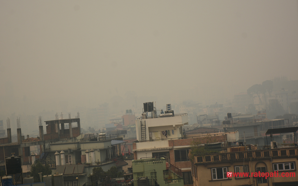 अचानक के भयो काठमाडौंको वायुमण्डलमा ? विमानस्थल ठप्प, भिजिविलिटी घट्यो