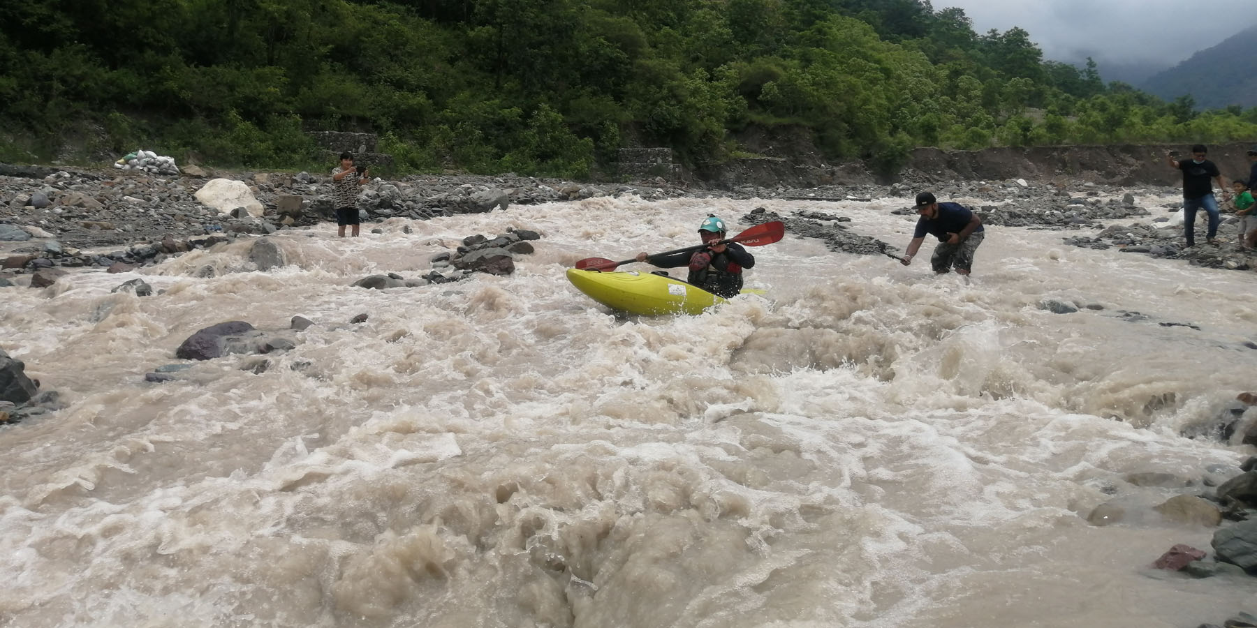 Monsoon floods utilized for offseason kayaking