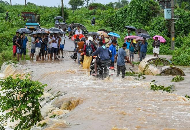 Around 20 people die in floods in Indian state of Kerala