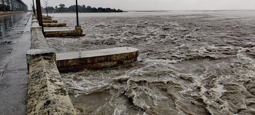 Water level rising in rivers: Narayani and Koshi cross danger level