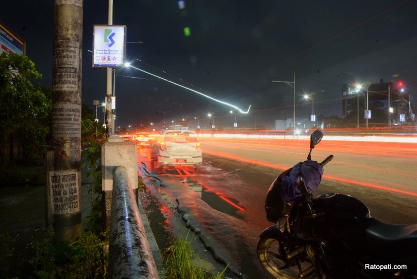 काठमाडौँ उपत्यकामा राति ८ बजेदेखि सवारी निषेध, तस्बिरमा हेरौं