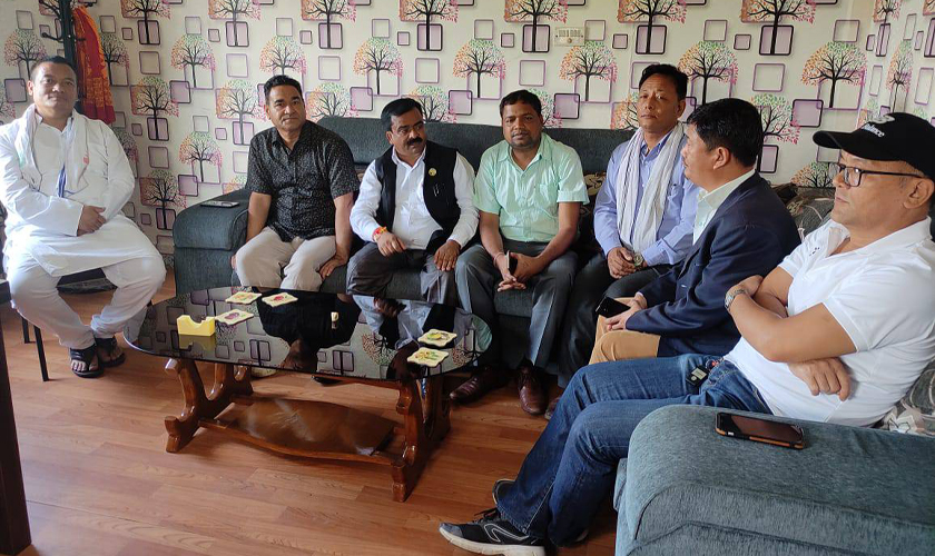 लुम्बिनीमा गठबन्धन दलको बैठक : आ-आफ्नो पार्टीको रिपोर्ट पेस गर्ने निर्णय