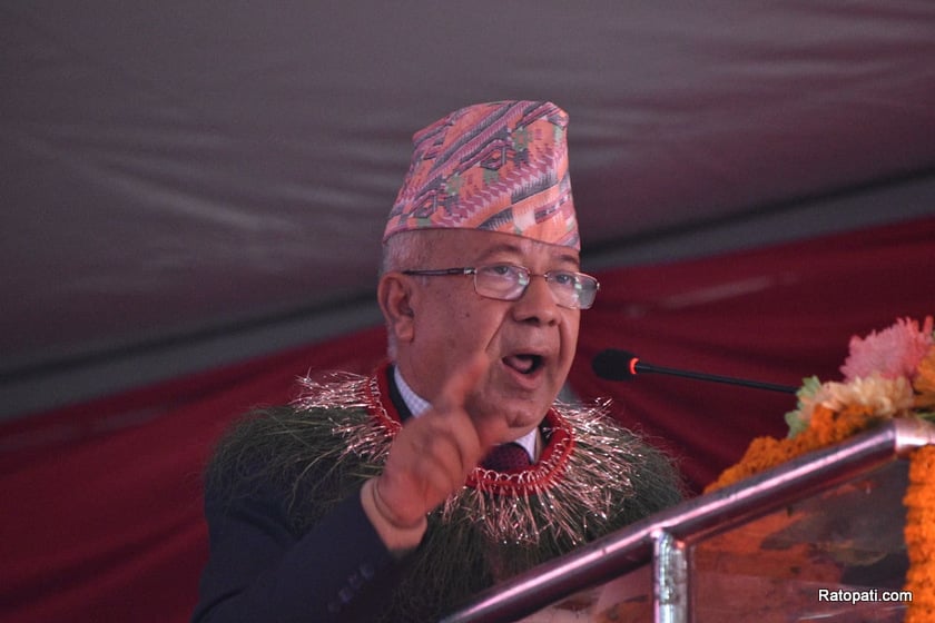 विभिन्न परिवर्तनलाई बाह्य हस्तक्षेपका रुपमा मात्र बुझ्न हुँदैन : माधव नेपाल