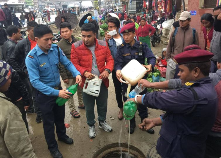 कोटेश्वर एरियामा ५ सय लिटर अखाद्य मदिरा नष्ट