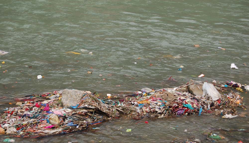 Bighi River water polluted