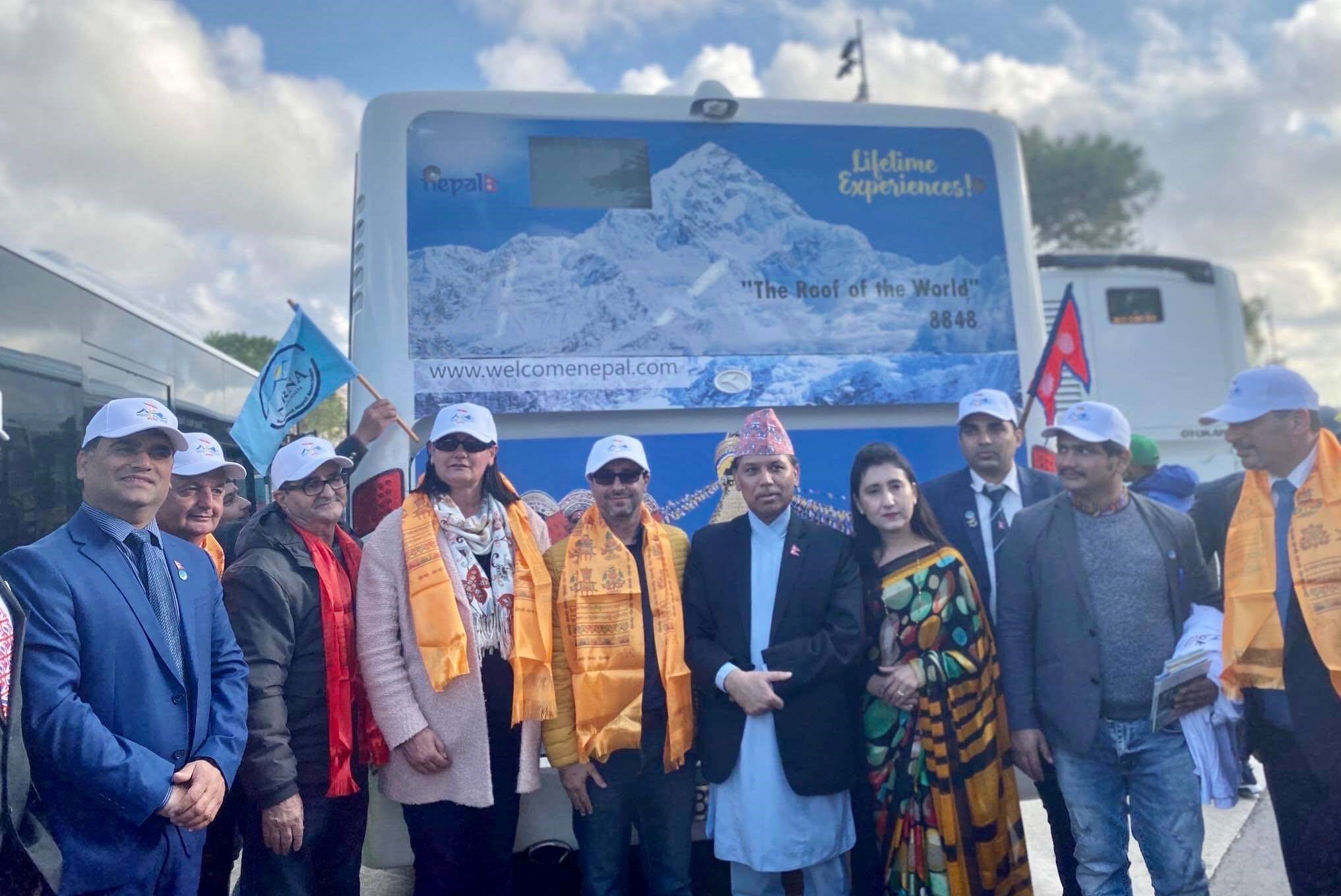 सगरमाथा र बुद्धको पोष्टर प्रदर्शनी गर्दै माल्टामा नेपाल भ्रमण वर्ष शुभारम्भ
