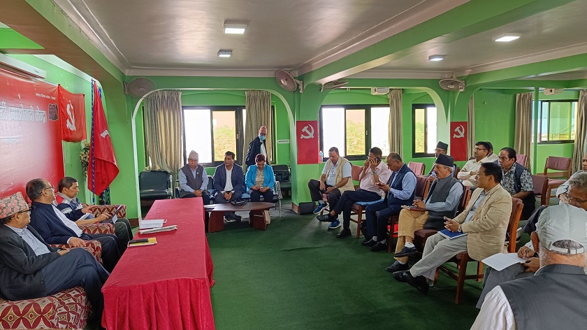 पदाधिकारी टुंगो लगाउन माओवादी केन्द्रको स्थायी कमिटी बैठक बस्दै