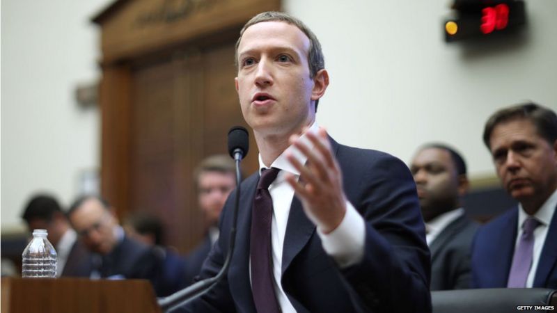 ट्रम्पविरुद्ध खनिए मार्क जुकेरवर्ग, फेसबुकमा अनिश्चितकालिन प्रतिबन्ध