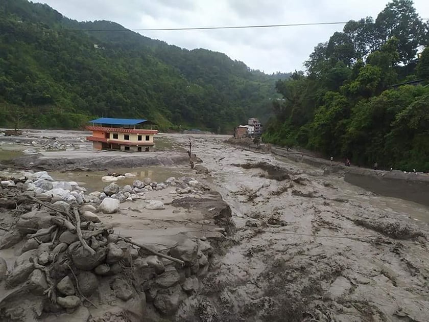 Flood sweeps away 60 houses and sheds, Bahunepati bridge at risk