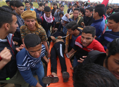 16 killed, over 400 injured in Gaza clashes with Israeli soldiers