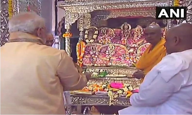 Indian PM offers special worship at Janaki Temple