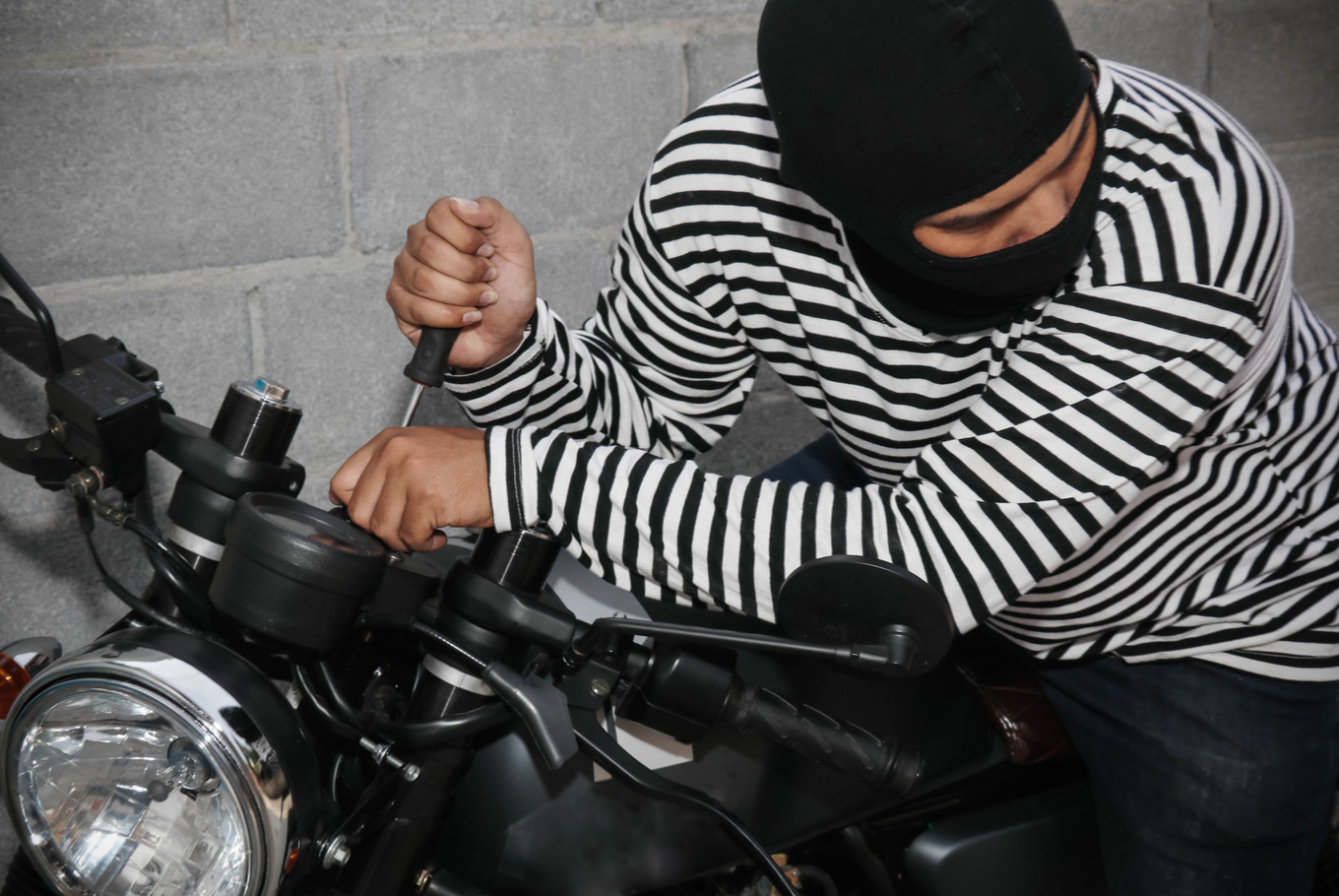 चोरको आँखा पल्सरमा : काठमाडौँमा दैनिक ४–५ वटा मोटरसाइकल चोरी  !